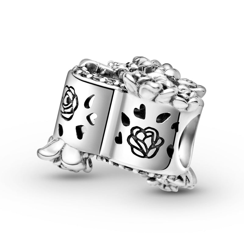 Open Heart & Rose Flowers Charm 799281C01 – Gift & Wrap