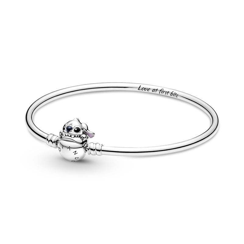 Moments Disney Stitch Biting Clasp Bangle 591683C01