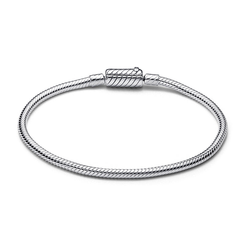 Moments Sliding Magnetic Clasp Snake Chain Bracelet
