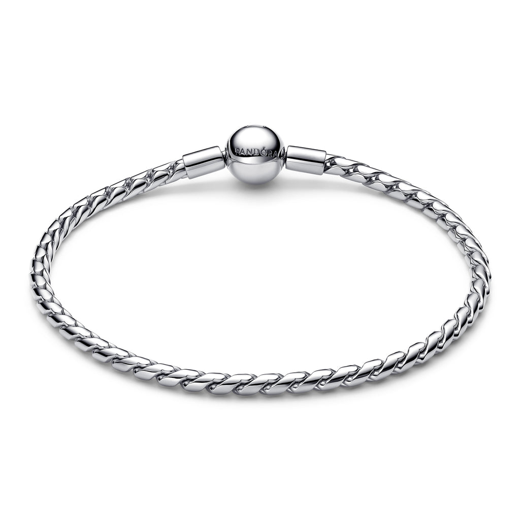 Round Clasp Wing Chain Bracelet