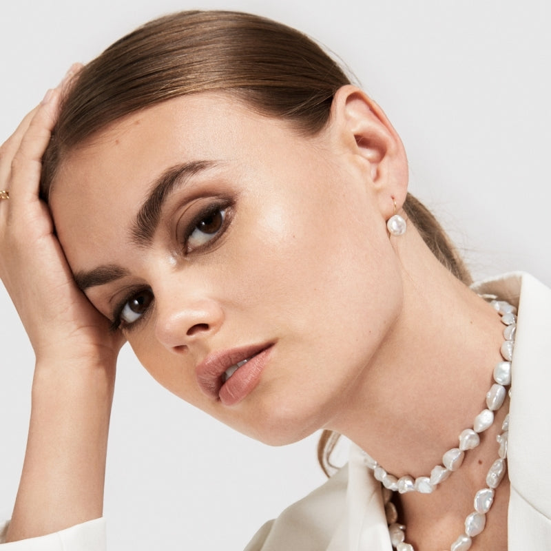 ARCHI Keshi Pearl Hooks - Gold