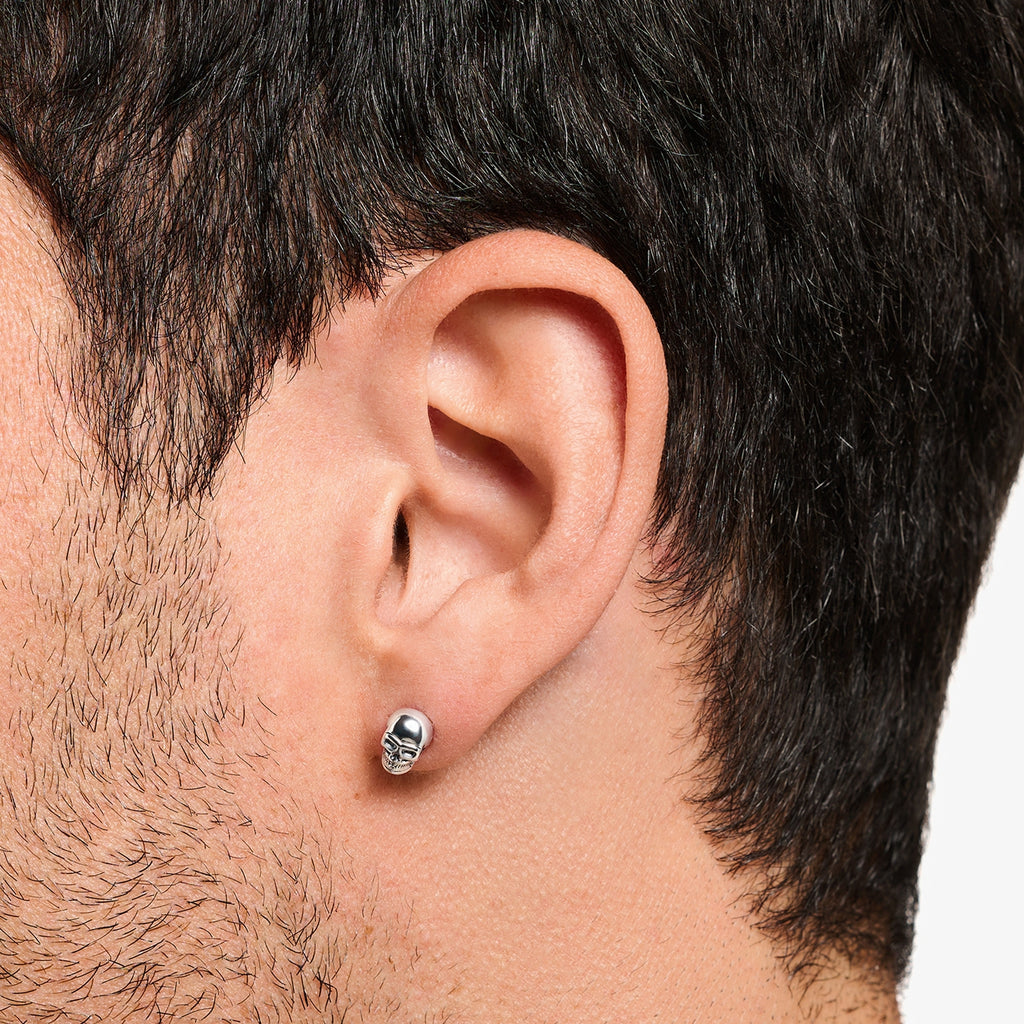 Ear studs skull
