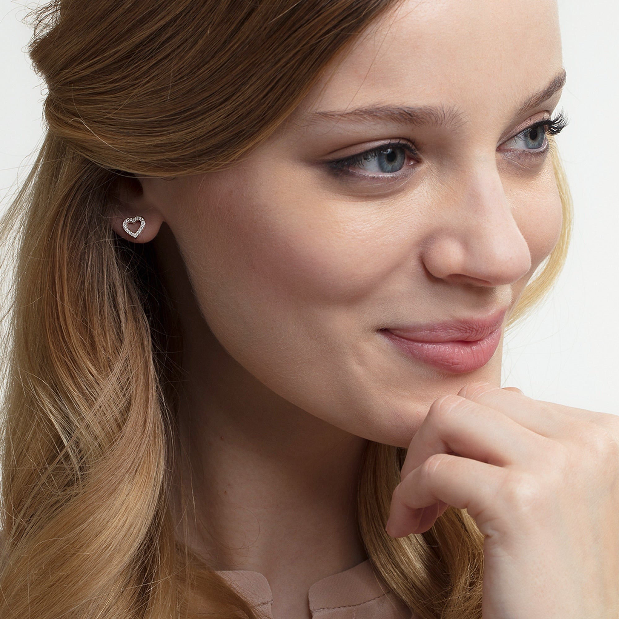 Ear Studs Hearts Large