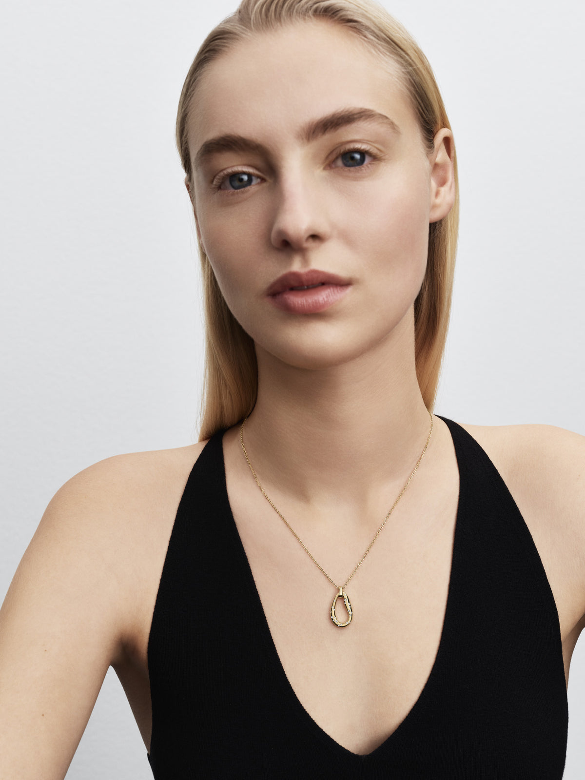 Organically Shaped Stone-Set Pendant Necklace - 45cm