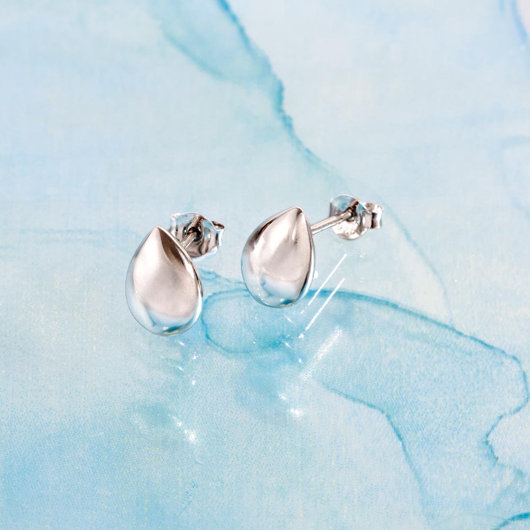 Coast Pebble Smooth Stud Earrings