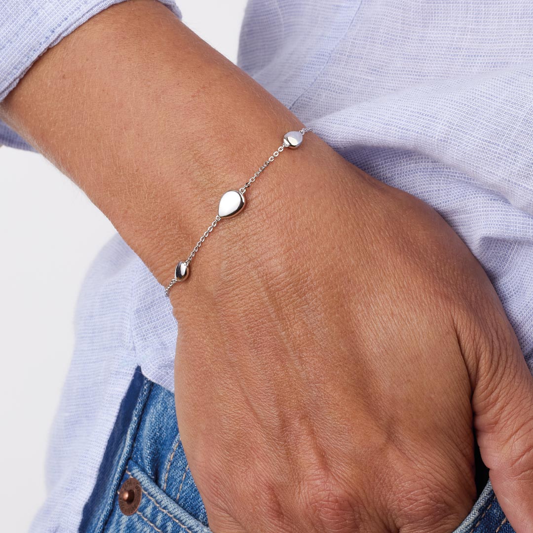 Coast Pebbles Multi Pebbles Station Bracelet