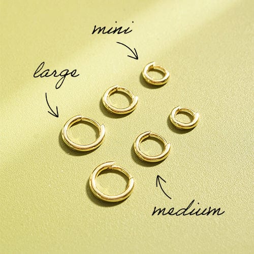 Polly Mini Huggie Earrings - Gold
