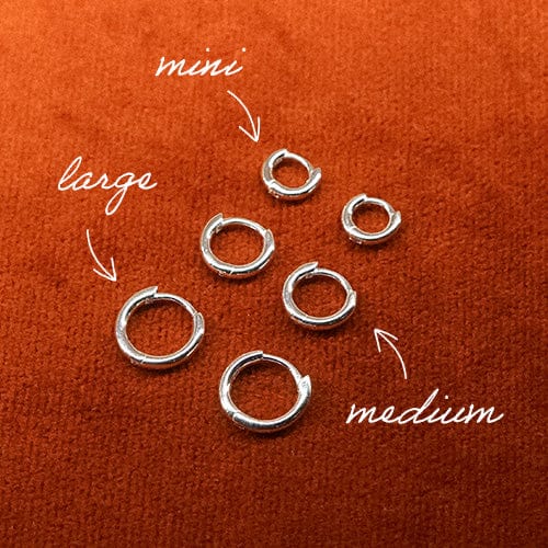 Polly Mini Huggie Earrings - Silver