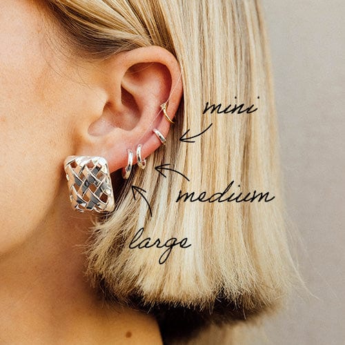 Polly Mini Huggie Earrings - Silver
